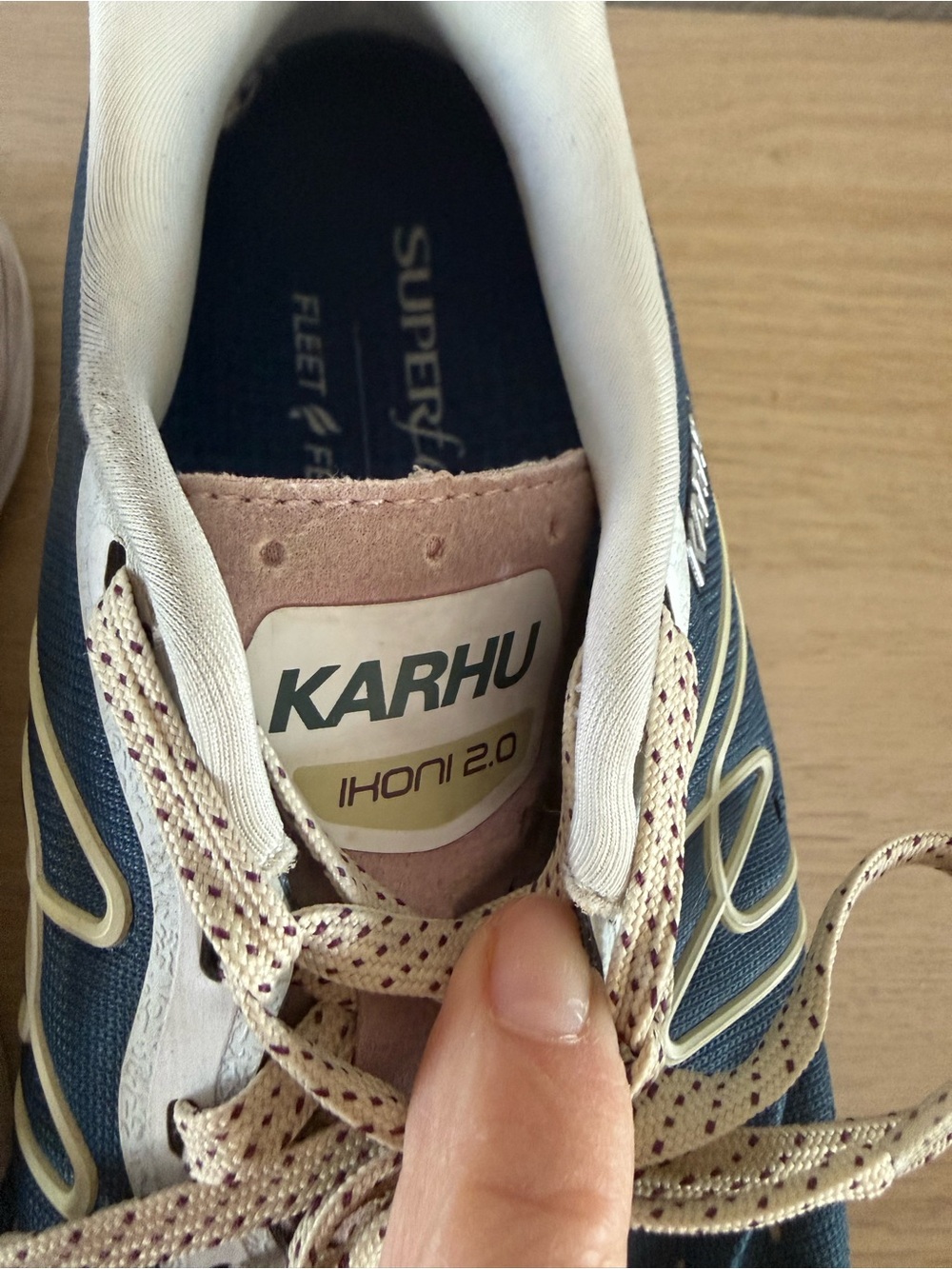 Karhu Ikoni 2.0 Women’s Navy and Cream Sneakers
